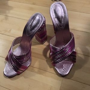 Schutz Emma Dale Metallic Heel